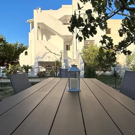 Blue House Naxos Apartment *